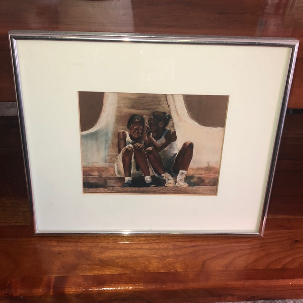 SECRETS BETWEEN BEST FRIENDS / FRAMED PICTURE